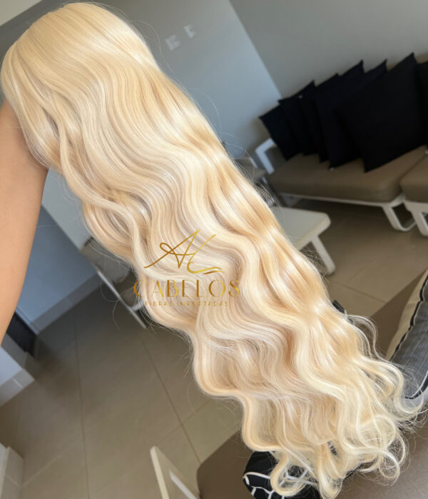 Cabelos Telado/Tecido Loiro Claro Ondulado Fibra Russa. 200g 60cm - Imagem 3